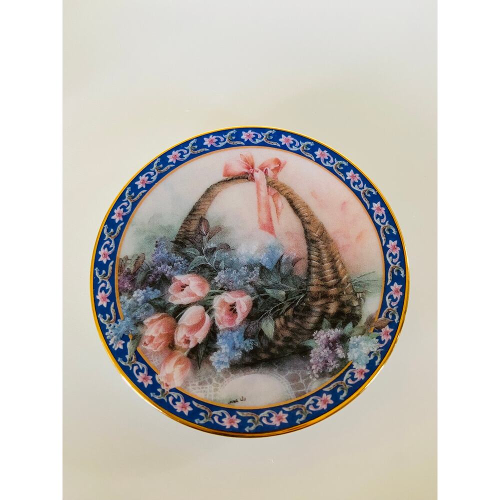 VINTAGE Lena Liu Mini Plate Collection Basket Bouquets Tulips & Lilacs 1995